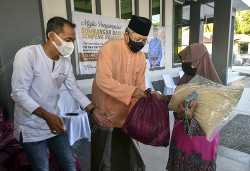 TAN SRI ANNUAR MUSA