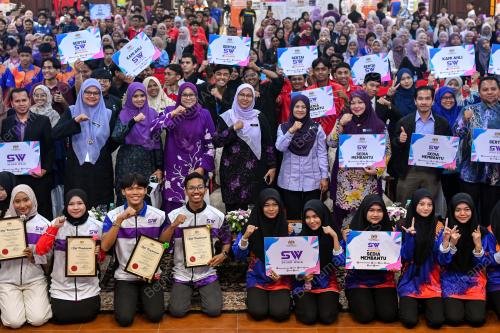 DR FARIDAH AWANG