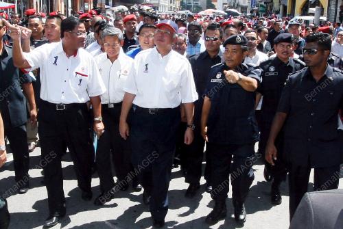 MOHD NAJIB TUN ABDUL RAZAK