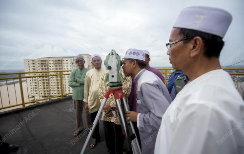 KB06_16062015_ANAK_BULAN
