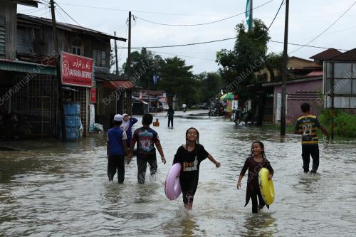 TINJAUAN DI SEKITAR RANTAU PANJANG