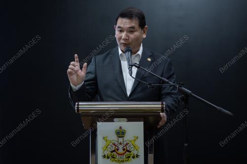 RAFIZI RAMLI