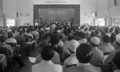 KB06_18022015_SEMINAR_PENDIDIKAN