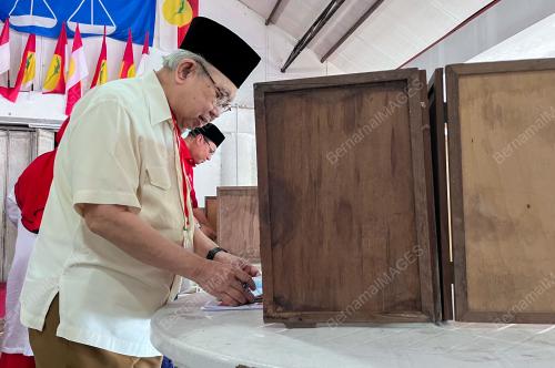 MESYUARAT PERWAKILAN UMNO
