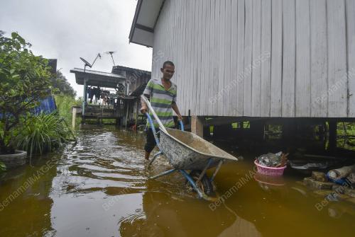 TINJAUAN MUSIM TENGKUJUH