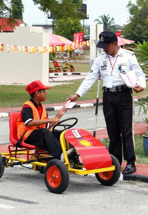 PERTANDINGAN KEBANGSAAN LALULINTAS SHELL