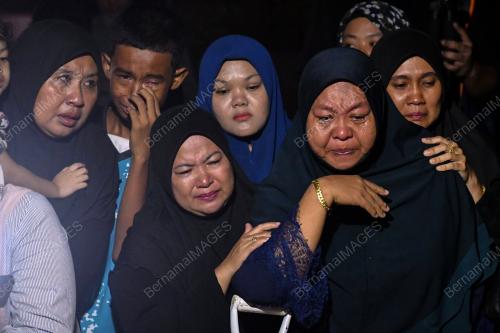 KEBUMI JENAZAH ALLAHYARHAM ISTIQOMAH