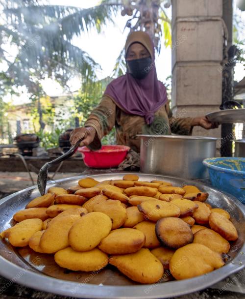 KUIH NEKBAT