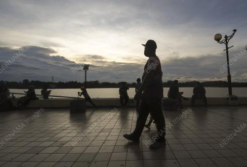 TINJAUAN FASA DUA PELAN PEMULIHAN NEGARA