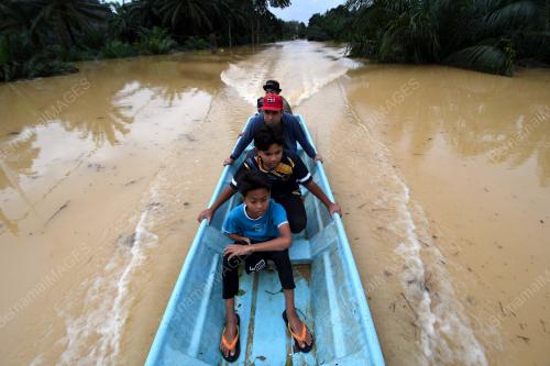 TINJAUAN BANJIR DI KELANTAN