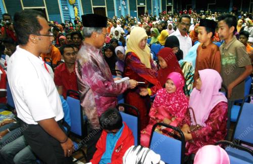 MUSTAPA MOHAMED