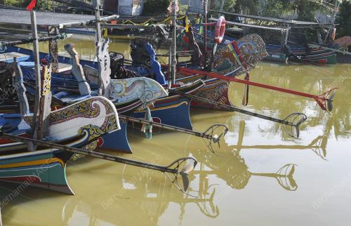 PERAHU KOLEK PANTAI SABAK