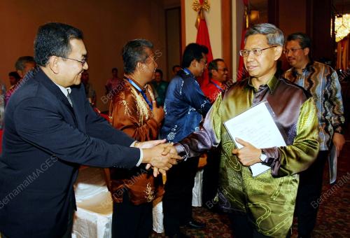 MUSTAPA MOHAMED