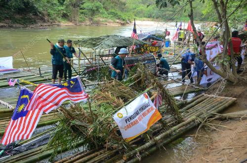 PESTA BERAKIT ANTARA JABATAN JAJAHAN JELI