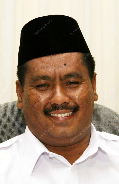 TUAN AZIZI TUAN MAT