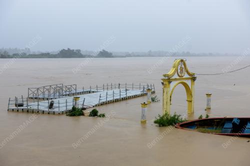 SUNGAI KELANTAN TAMBATAN D'RAJA