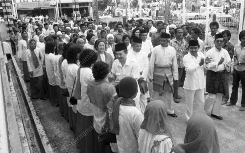 KB07_01072015_RAZALEIGH_HAMZAH