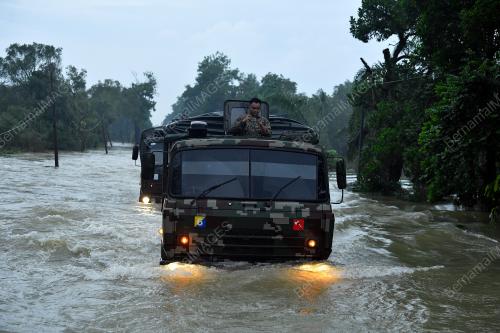 ATM MEMINDAHKAN CALON SPM TERKANDAS BANJIR