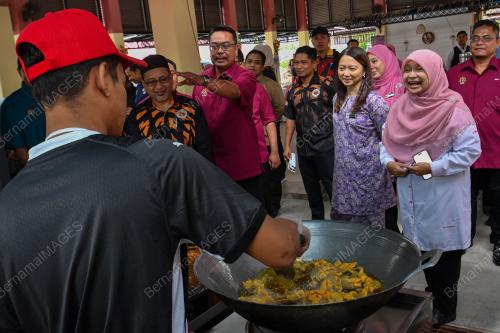 HANNAH YEOH