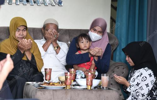 ROSNAZIRAH MOHD NAIM