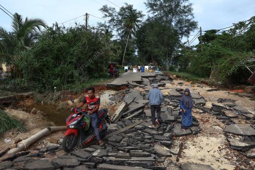 TINJAUAN KESAN BANJIR DI TUMPAT