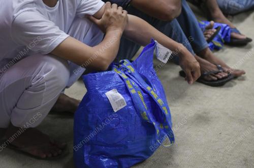 PELEPASAN BANDUAN SECARA BERLESEN