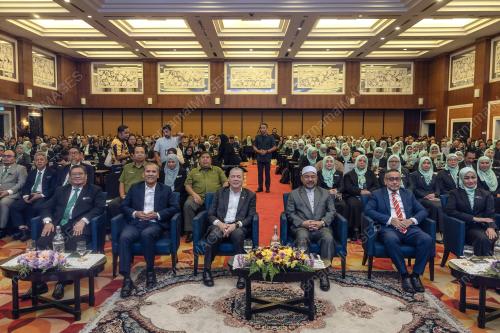 DATUK SERI FADILLAH YUSOF