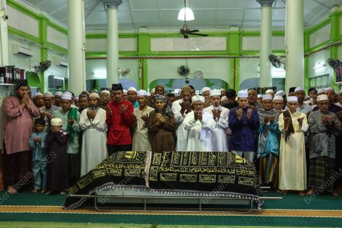 ALLAHYARHAM TAN SRI HUSSIEN AHMAD