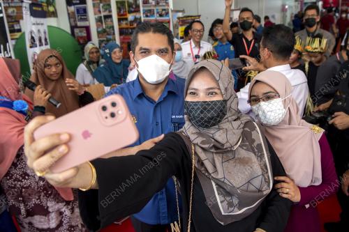 DATUK DR RADZI MD JIDIN