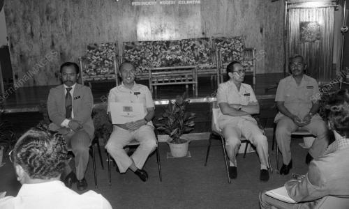 KB07_15012015_MB_DISKUSI