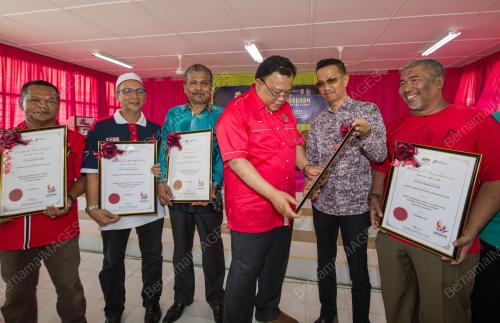 DATUK EDDIN SYAZLEE SHITH