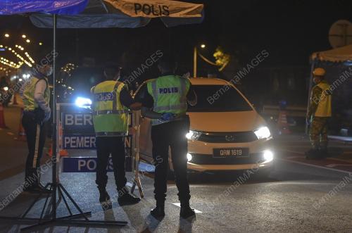 SEKATAN JALAN RAYA DALAM PERINTAH KAWALAN PERGERAKAN