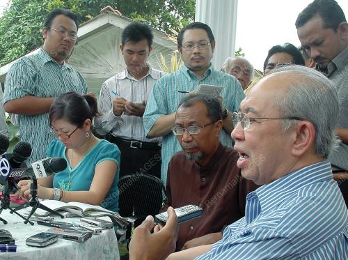 TENGKU RAZALEIGH HAMZAH