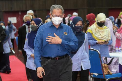 DATUK SERI MUSTAPA MOHAMED