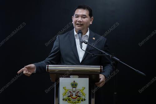 RAFIZI RAMLI