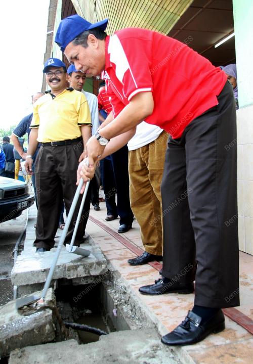ANNUAR MUSA