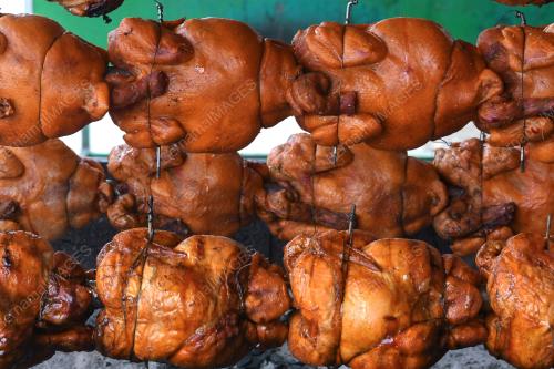 PENIAGA AYAM PUSING