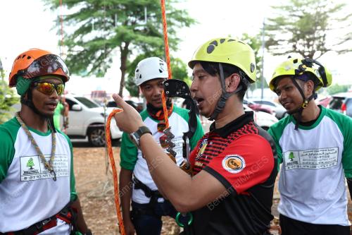 ADAM ADLI ABD HALIM