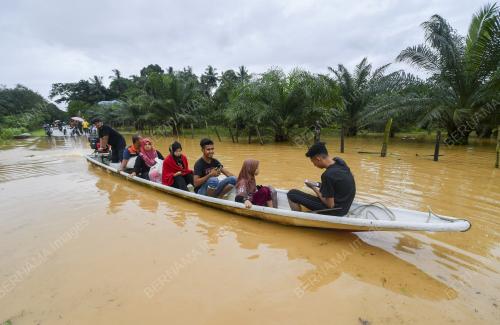 TINJAUAN BANJIR KELANTAN