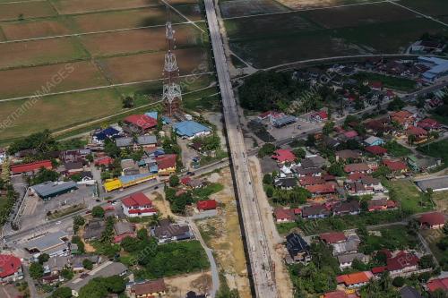 PROJEK LALUAN REL PANTAI TIMUR (ECRL)