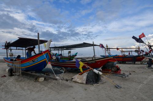 NELAYAN PANTAI
