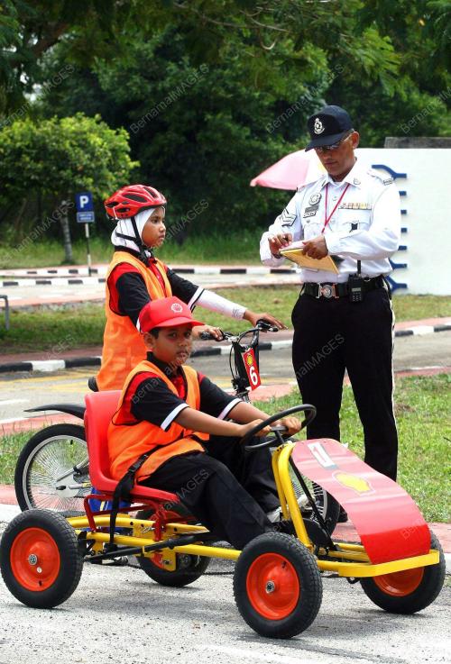 PERTANDINGAN KEBANGSAAN LALULINTAS SHELL