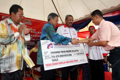 MUSTAPA MOHAMED
