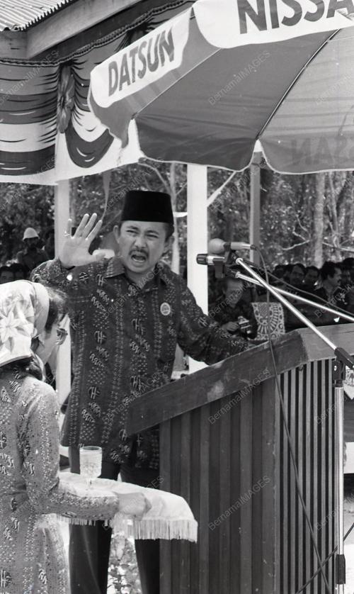 TENGKU RAZALEIGH HAMZAH