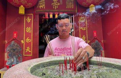PERSIAPAN TAHUN BARU CINA