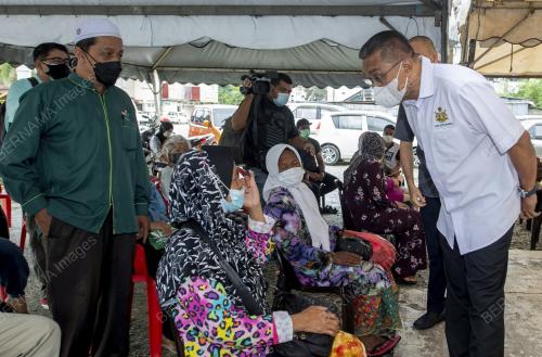 DATUK SERI TAKIYUDDIN HASSAN
