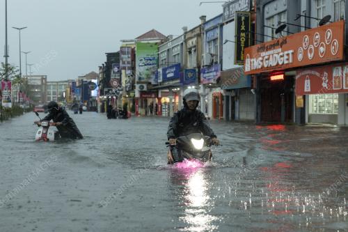 TINJAUAN BANJIR
