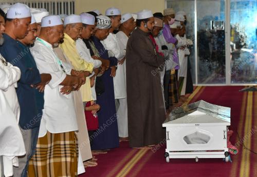 ALLAHYARHAM BOB LOKMAN