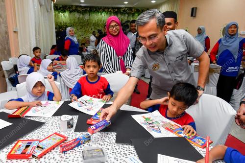 AHMAD FAHMI MOHAMED FADZIL