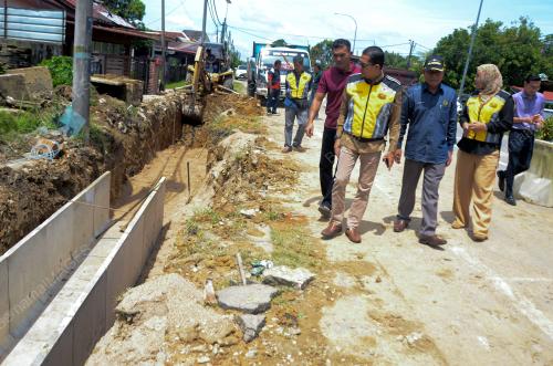 PROJEK PEMASANGAN LONGKANG MONSON